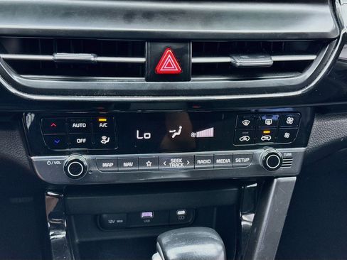 Used 2024 Kia Seltos S FWD image 12