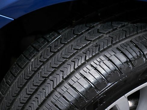 Used 2023 BMW 530i xDrive w/ Premium Package image 92