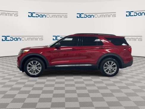 Used 2021 Ford Explorer XLT w/ Equipment Group 202A AWD/4WD image 5