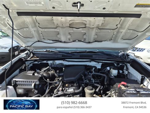 Used 2018 Toyota Tacoma SR RWD image 21
