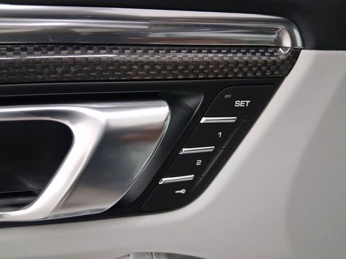 New 2026 Porsche Macan image 11