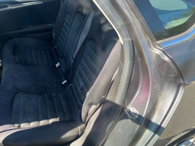 Used 2013 Ford Fusion SE FWD image 8