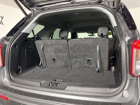 Used 2023 Ford Explorer XLT w/ Equipment Group 202A image 19