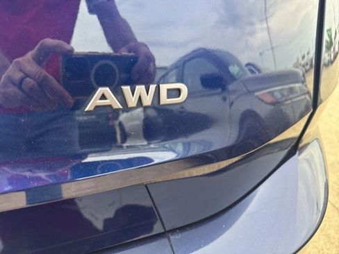 Used 2025 Nissan Rogue SV AWD/4WD image 14