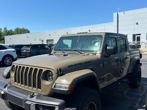 Used 2020 Jeep Gladiator Sport w/ Quick Order Package 24S AWD/4WD image 11