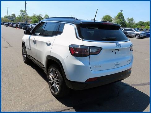 Used 2022 Jeep Compass Limited w/ Elite Group AWD/4WD image 5