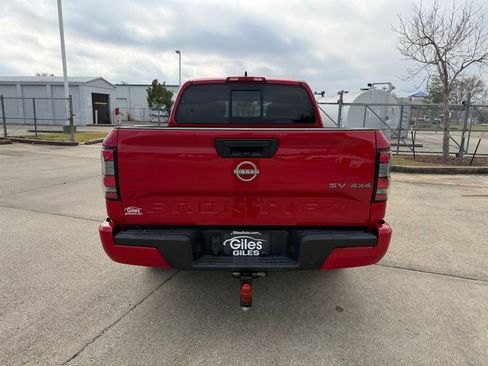 Used 2022 Nissan Frontier SV image 4