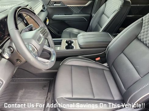 New 2026 GMC Acadia Denali w/ Super Cruise Package FWD image 9