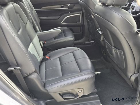 Certified 2022 Kia Telluride EX w/ EX Premium Package image 17