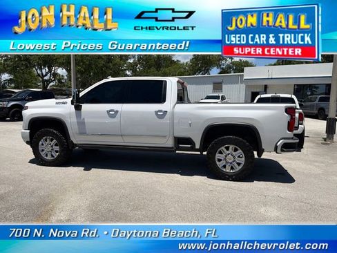 Used 2025 Chevrolet Silverado 3500 High Country w/ High Country Premium Package AWD/4WD image 3