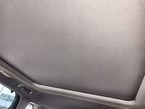 Used 2025 Nissan Rogue SL w/ Tech Package FWD image 22