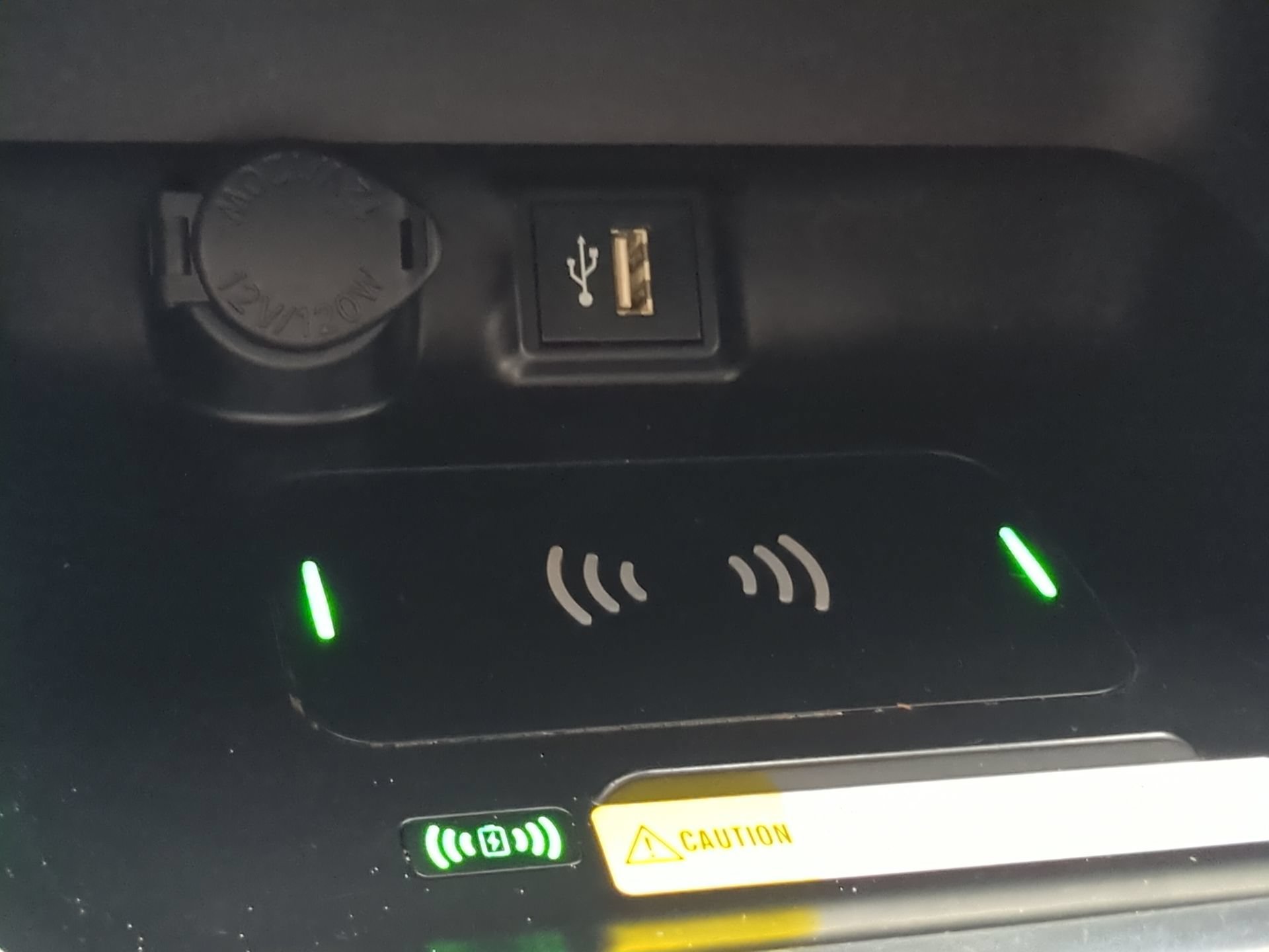 Used 2025 Toyota RAV4 XLE Premium w/ Weather Package FWD image 61