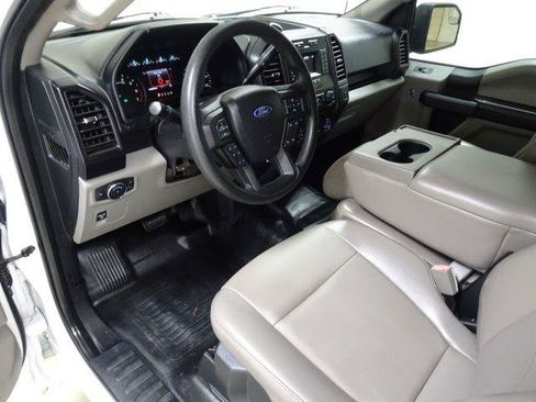 Used 2018 Ford F150 XL w/ Equipment Group 101A Mid AWD/4WD image 19