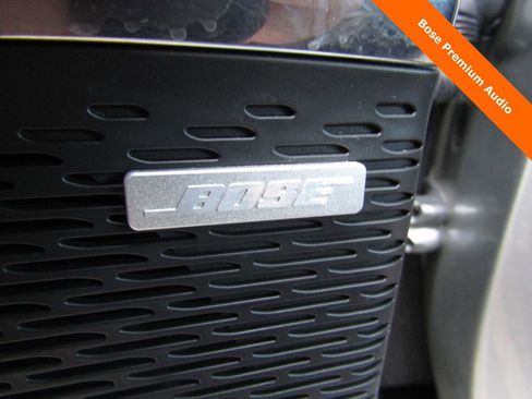 Used 2025 GMC Acadia Elevation image 6