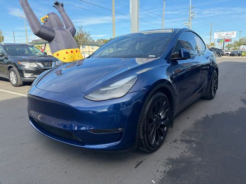Used 2022 Tesla Model Y Performance image 2