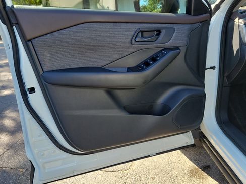 Certified 2023 Nissan Rogue S FWD image 15