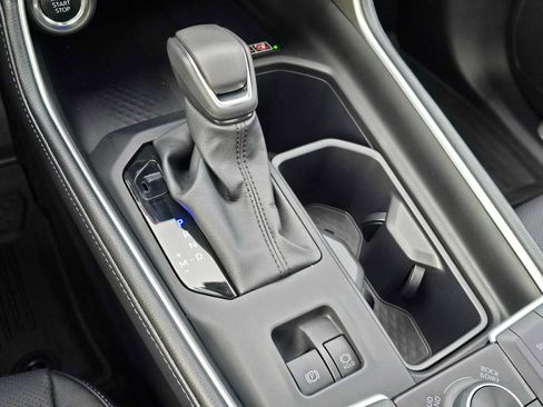 Used 2025 Toyota Grand Highlander Platinum image 27