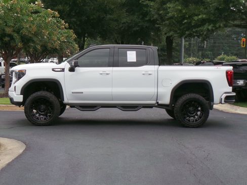 Used 2024 GMC Sierra 1500 Elevation w/ Elevation Premium Package AWD/4WD image 5