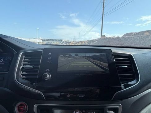 Used 2021 Honda Pilot EX image 20