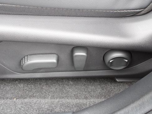 New 2025 Subaru Crosstrek 2.5i Limited image 13