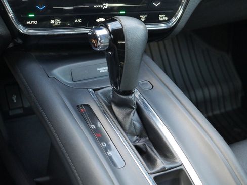 Used 2017 Honda HR-V EX-L image 16