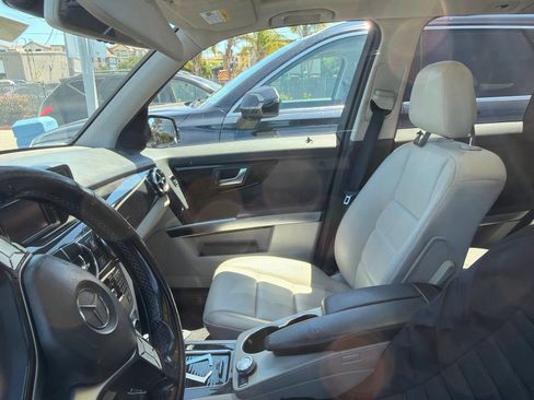 Used 2014 Mercedes-Benz GLK 350 2WD image 2