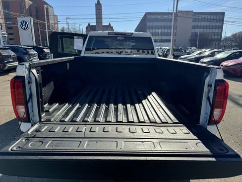 Used 2021 GMC Sierra 2500 Base w/ Convenience Package image 9