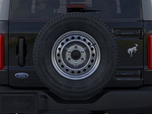 New 2026 Ford Bronco 2-Door AWD/4WD image 24