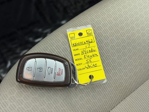 Used 2017 Hyundai Elantra SE w/ SE A/T Tech Package 03 FWD image 30