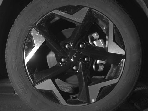 Used 2025 Kia Seltos S FWD image 16