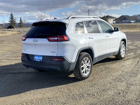 Used 2018 Jeep Cherokee Latitude image 12