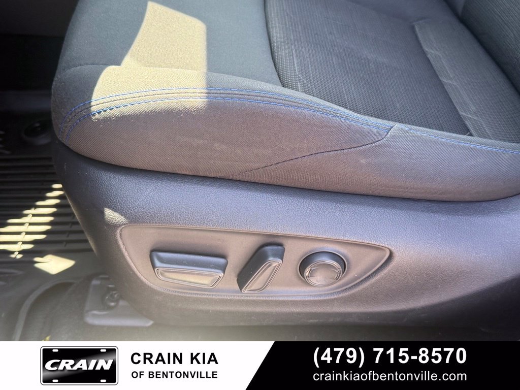 Used 2022 Toyota RAV4 SE AWD/4WD image 11
