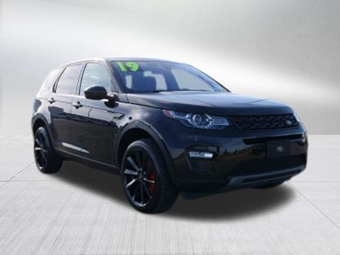 Used 2019 Land Rover Discovery Sport SE image 10