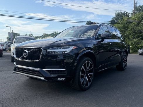 Used 2018 Volvo XC90 T6 Momentum w/ Convenience Package AWD/4WD image 4