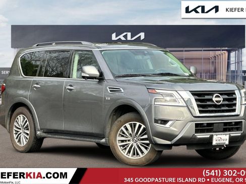 Used 2022 Nissan Armada SL w/ Captain's Chairs Package image 1
