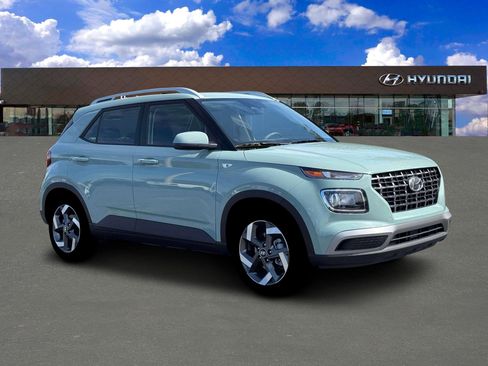 New 2026 Hyundai Venue SEL FWD image 10