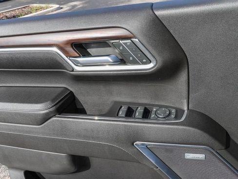 Used 2023 GMC Sierra 1500 SLT w/ SLT Premium Plus Package AWD/4WD image 14