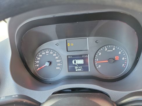 Used 2023 Mercedes-Benz Sprinter 1500 image 6