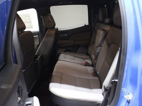 New 2026 Chevrolet Colorado ZR2 w/ Midnight Edition image 22