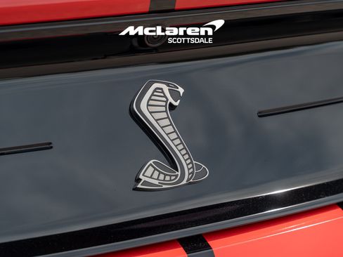 Used 2022 Ford Mustang Shelby GT500 w/ Carbon Fiber Track Pack RWD image 30