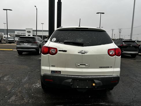 Used 2012 Chevrolet Traverse LT image 4