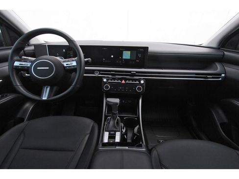 Certified 2025 Hyundai Tucson SEL FWD image 12