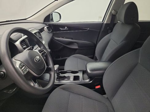 Used 2020 Kia Sorento AWD V6 image 17