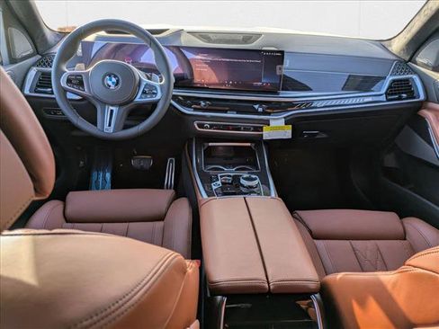 New 2026 BMW X7 M60i image 14
