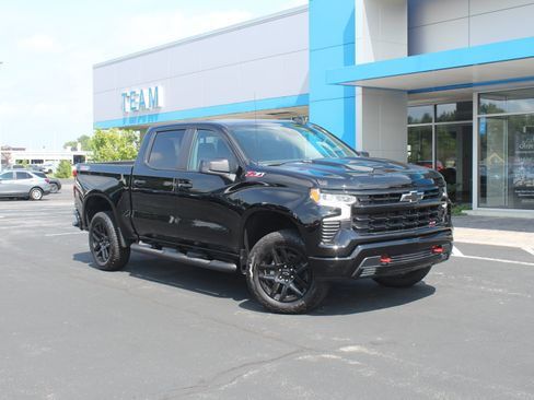 New 2026 Chevrolet Silverado 1500 LT Trail Boss w/ Convenience Package II AWD/4WD image 2