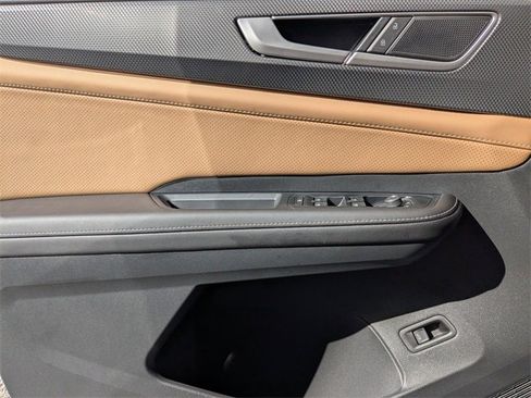 New 2026 Volkswagen Atlas Cross Sport SEL image 32