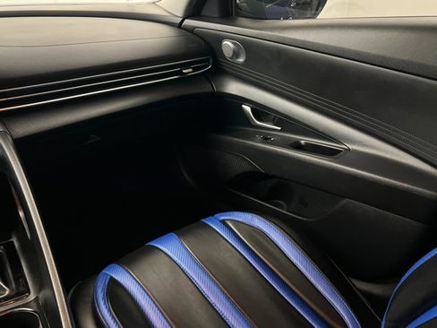 Used 2023 Hyundai Elantra SEL image 10