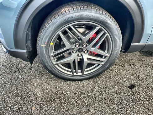 New 2026 Ford Explorer ST-Line w/ ST-Line Street Pack image 12