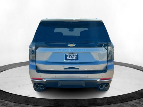 New 2026 Chevrolet Suburban Premier image 5