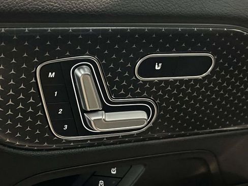 Certified 2024 Mercedes-Benz GLA 250 4MATIC image 17